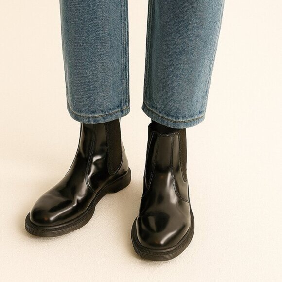 Dr. Martens AirWair Black Patent Leather Women’s Chelsea Boots Size 6 - Picture 1 of 13